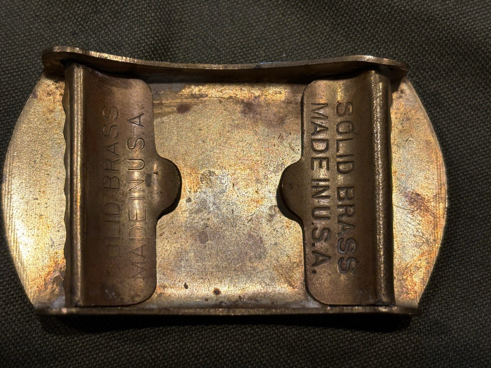 WWII US Army Unofficial Large Brass Belt Buckle with Crossed Rifles