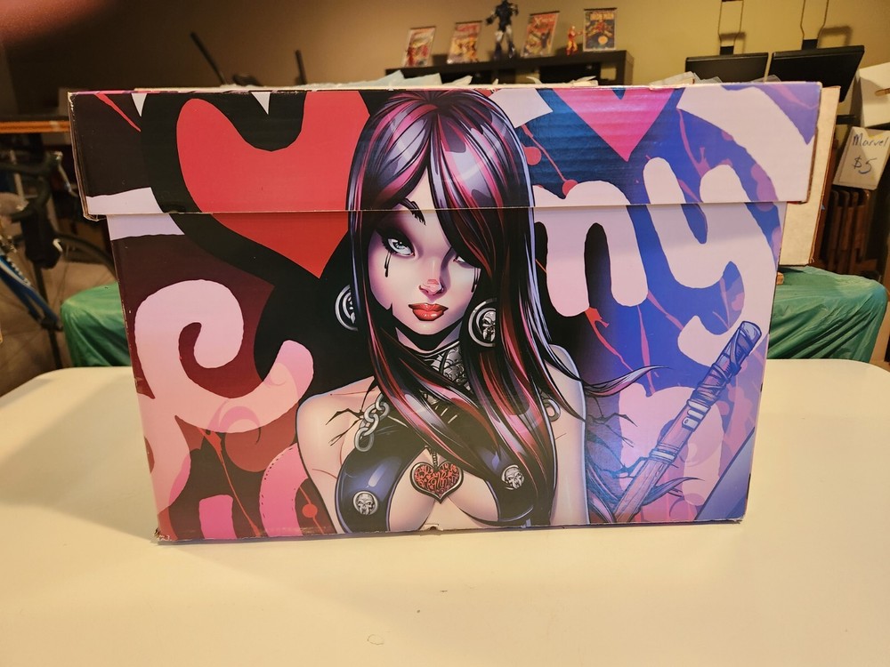 ZENESCOPE KERES Comic Book SHORT BOX BCW
