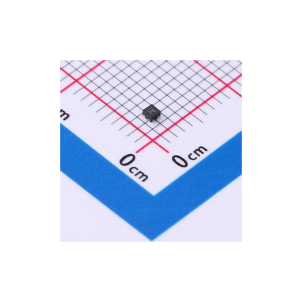 1pcs MIC94045YFL-TR MLF-4