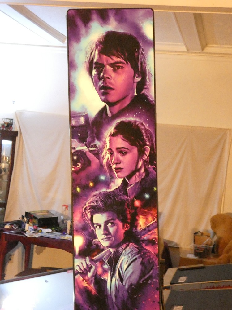 Stern Stranger Things Premium Pinball Machine