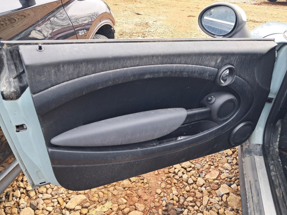 MINI 1 2012 Glove Box 4883979