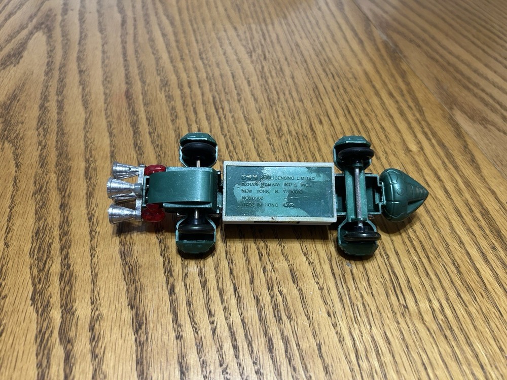 Vintage Space 1999 Eagle One By Azark-Hamway Plastic Pull Back Vehicle