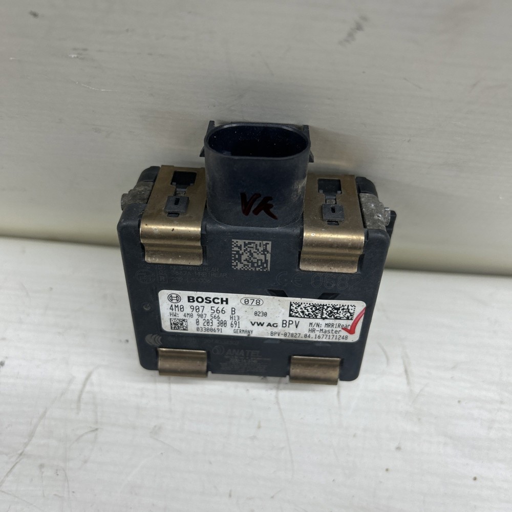 2017 - 2024 AUDI Q7 REAR RIGHT SIDE BLIND SPOT SENSOR CONTROL MODULE OEM