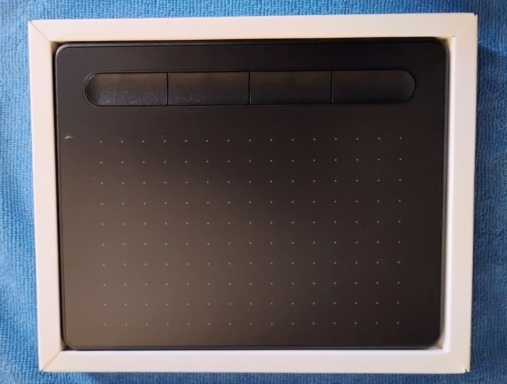 Wacom Intuos Creative Pen Tablet (Open Box/Never Used)