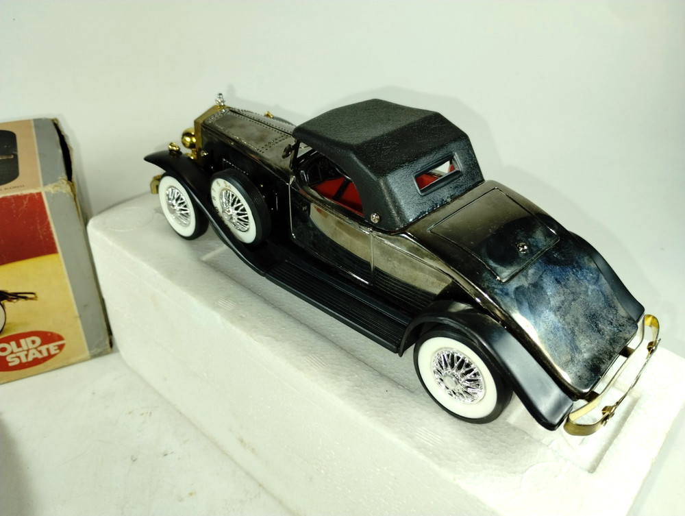 Rolls Royce 1931 Phantom ll AM Radio Solid State, Powers on, Dusty, read descrip