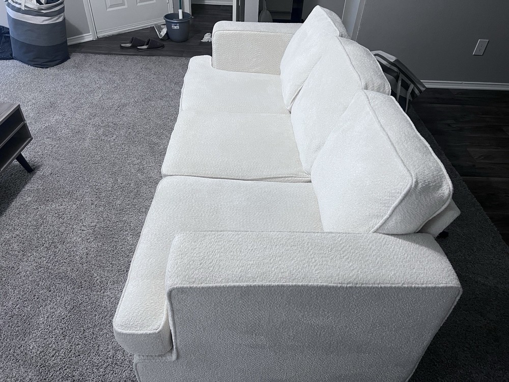 Amazon Boucle Couch - 7 Months Old, Minor Zipper Issue