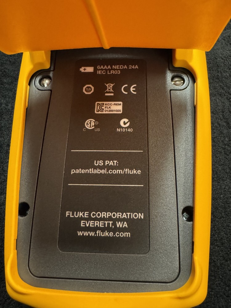 Fluke 709H Precision Loop Calibrator with HART Communications