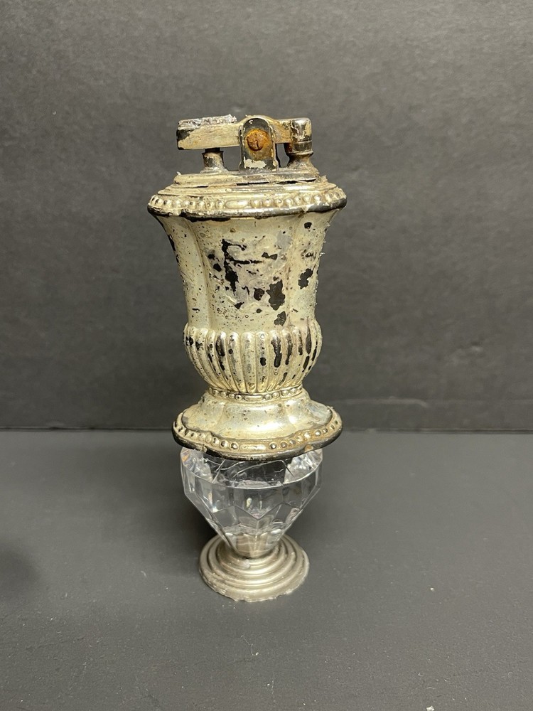 Vintage Ronson Mayfair Silver Plated Table Lighter,