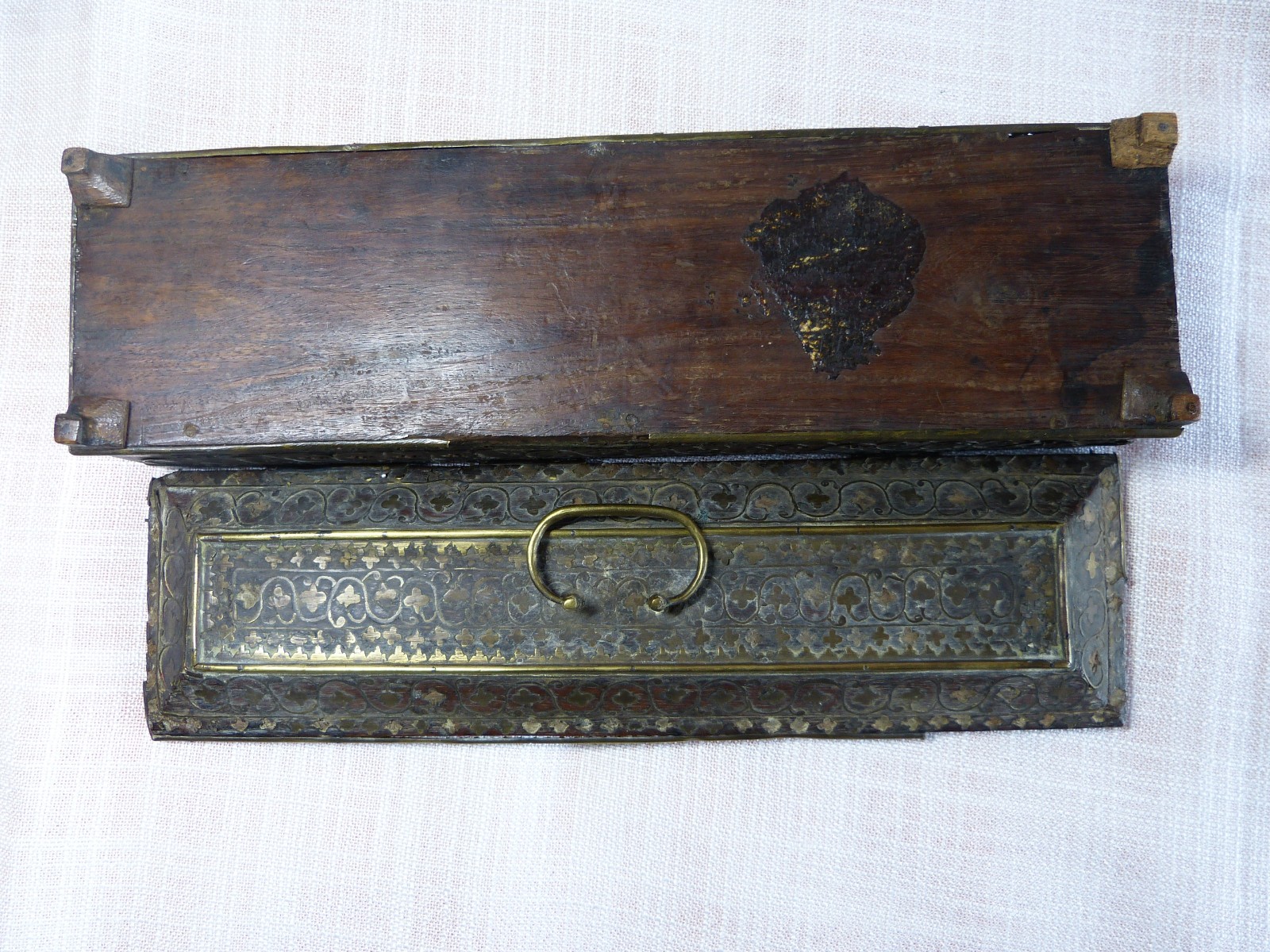 Antique 19th Century 19th Century Brass Inlay Wooden Glove Box Set