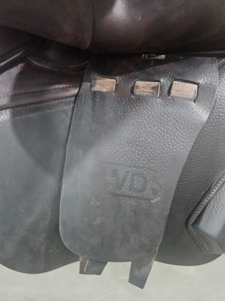 CDW SE01 16.5" JUMPING SADDLE