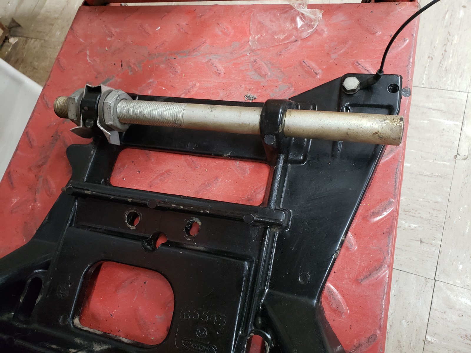 Mercruiser 49701 / 65550 / 65545 Pre-Alpha Transom Plate