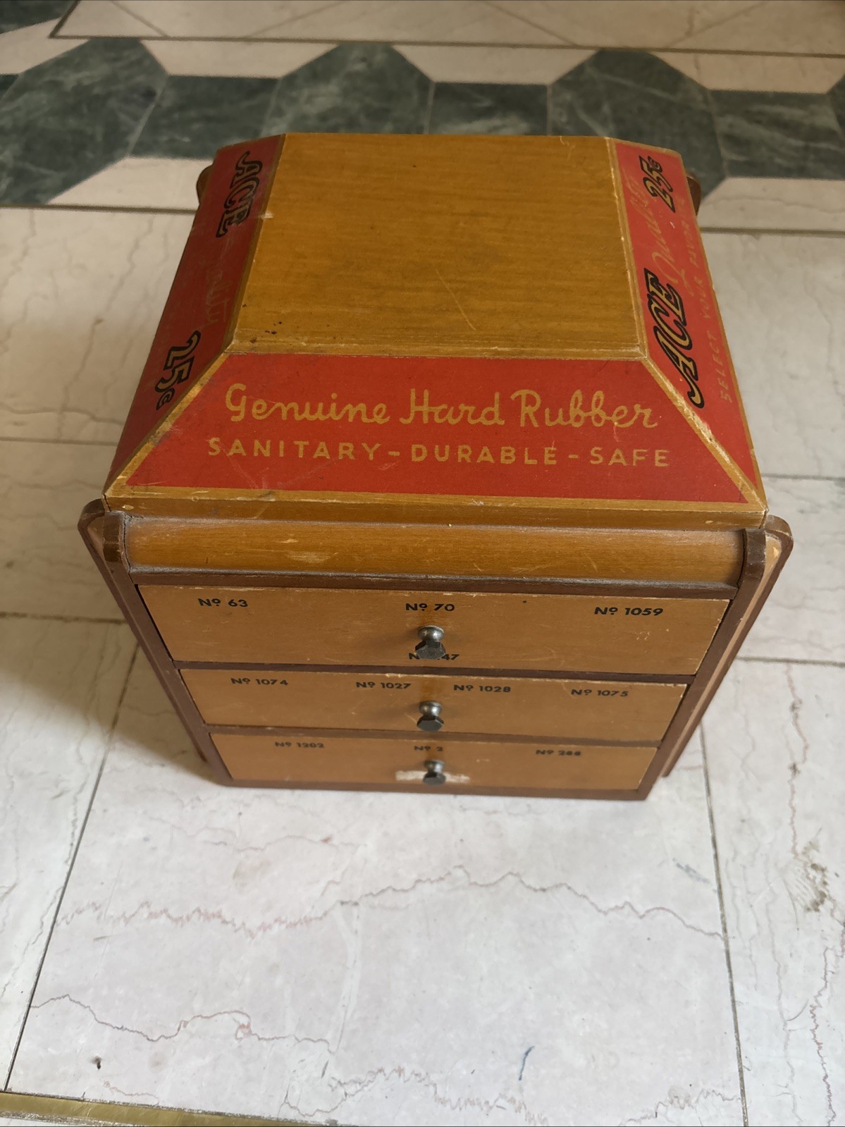 Vintage Ace Brand Purse and Pocket Combs .25 Cent Wooden Revolving Store Display