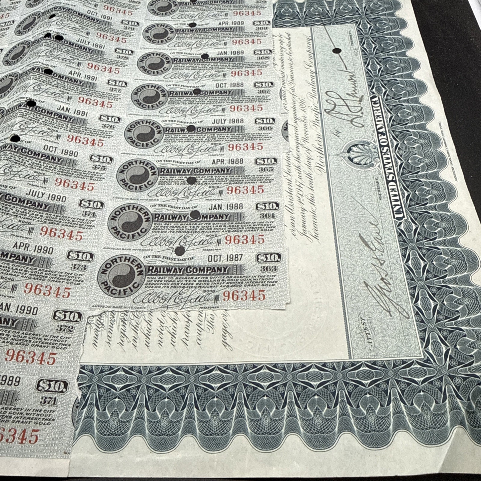 Northern Pacific Railway Co. 1897 dated $1,000 Railroad Gold Bond Gorgeous