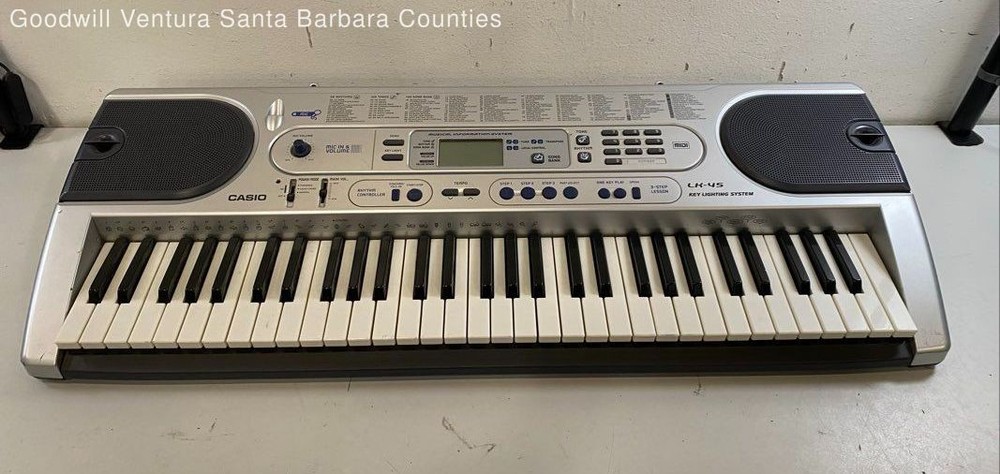 Casio LK-45 61-Key Lighting System Portable Keybaord