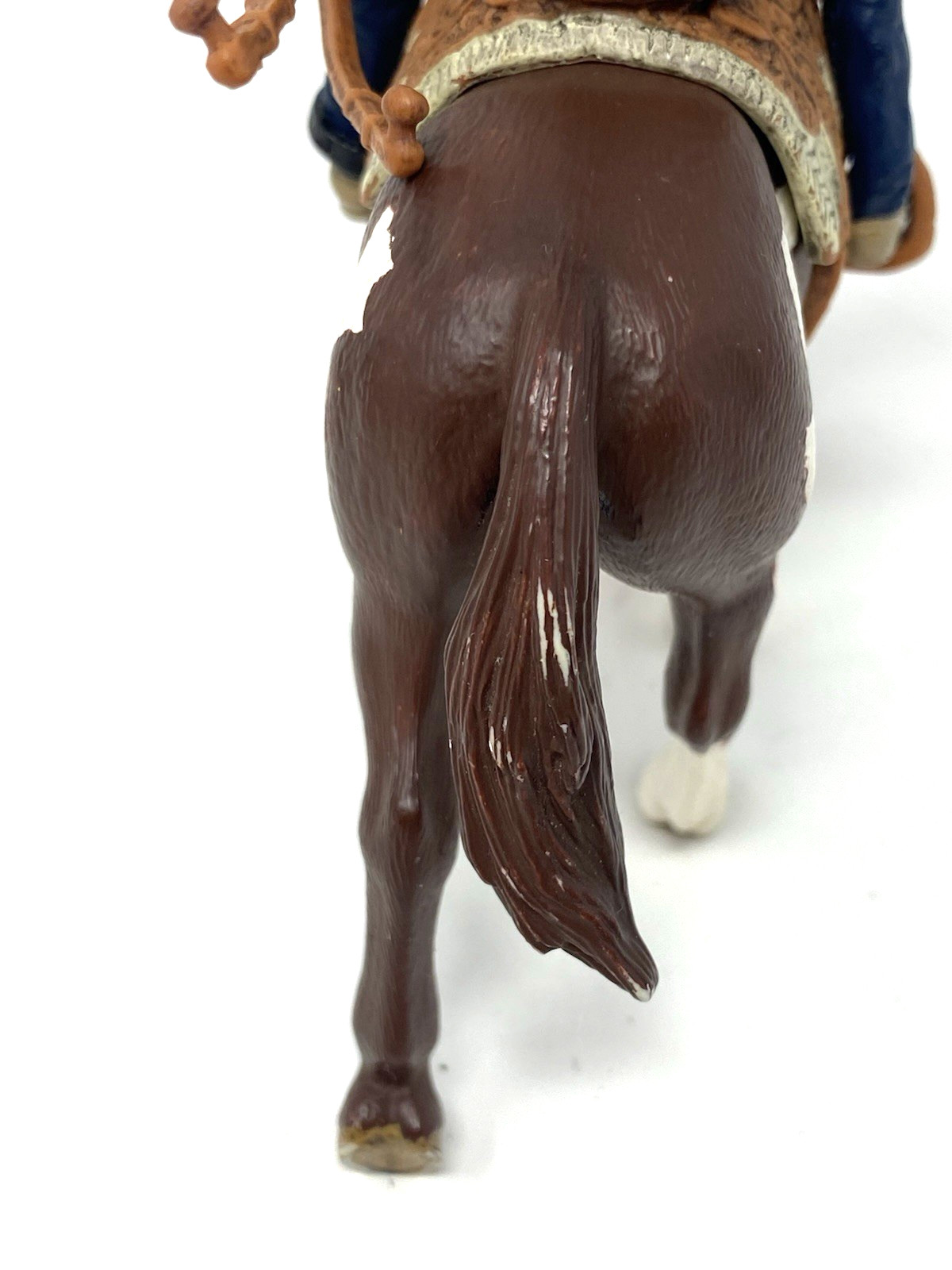 Schleich 2 Texas Longhorn Bulls, Horse & Cowboy Roping Figurines