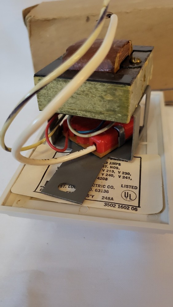 Vtg Emerson Thermostat E12402