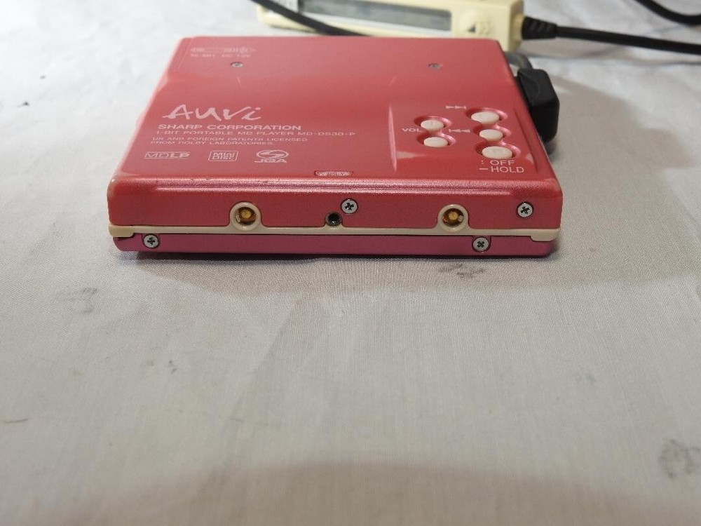 SHARP MD-DS30 MD Walkman Portable MiniDisc Player Pink Used with Remote control