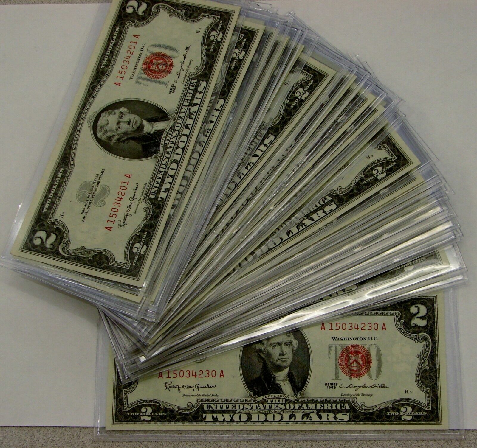 ✯ Two Dollar Red Seal $2 Bill UNC CU ✯ 1 Consecutive Uncirculated Note✯