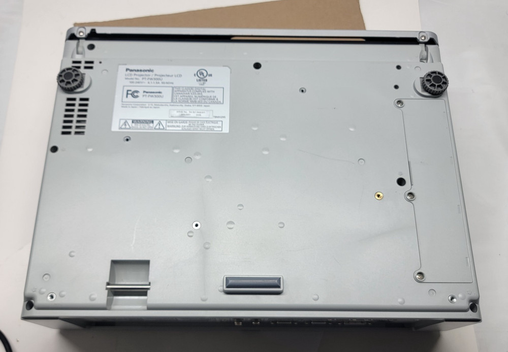 Working Panasonic PT-FW300 WXGA LCD Projector