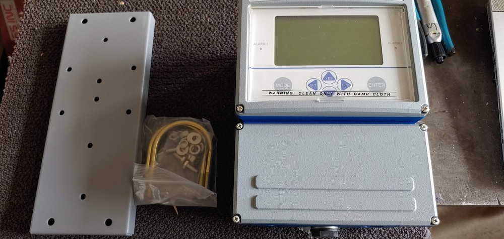 Foxboro 875PH-A2C-AC Communicator Series Intelligent PH/ORB Analyzer 0-14 PH