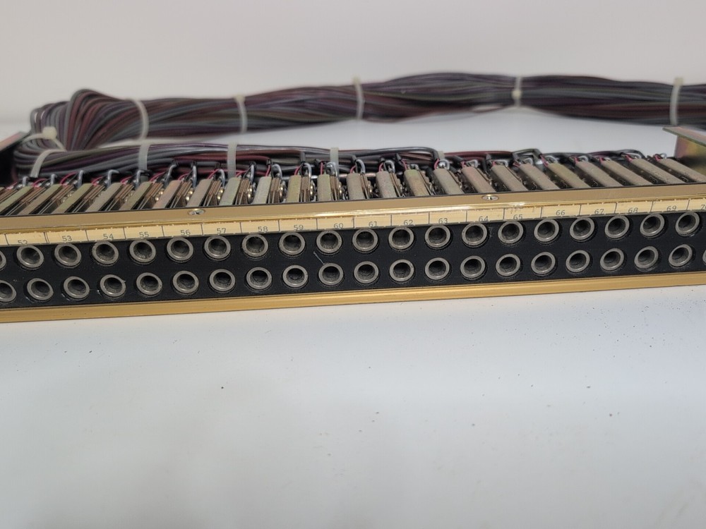 ADC Ultrapatch 48 Point Patchbay Panel Cables Pro Patch Bay