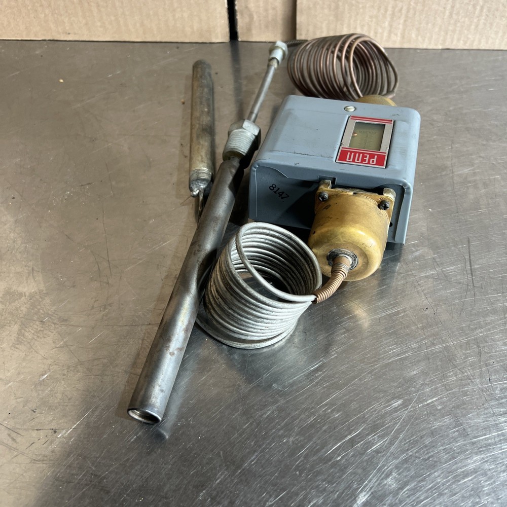 Johnson Controls A74FA-1C Temperature Controller Nos Surplus