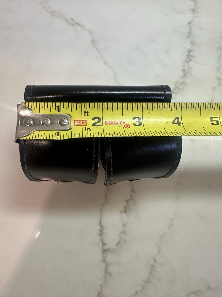 Dual Revolver Speedloader Carrier Pouch Black Leather Snaps EUC