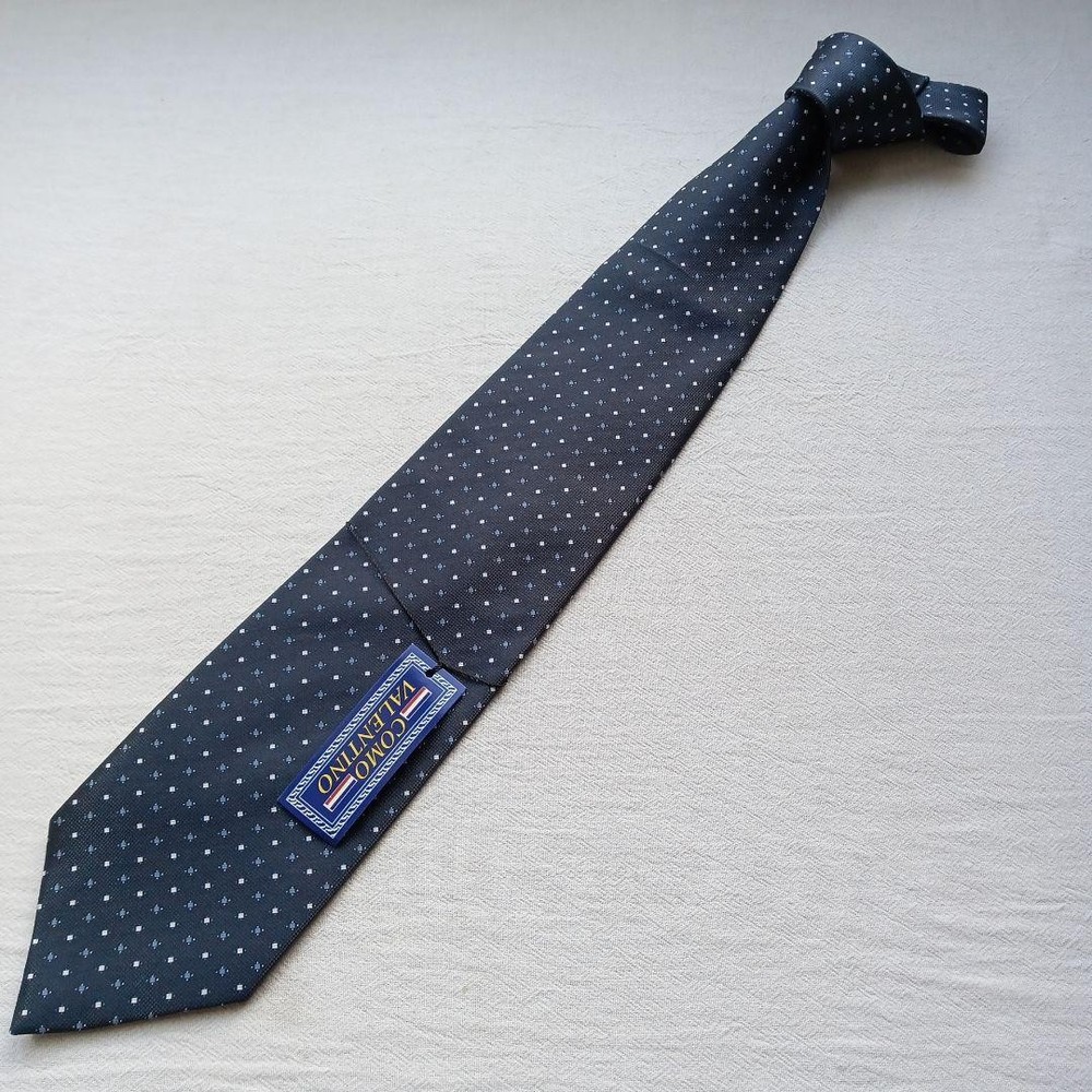 Como Valentino tie gray fine pattern all over design