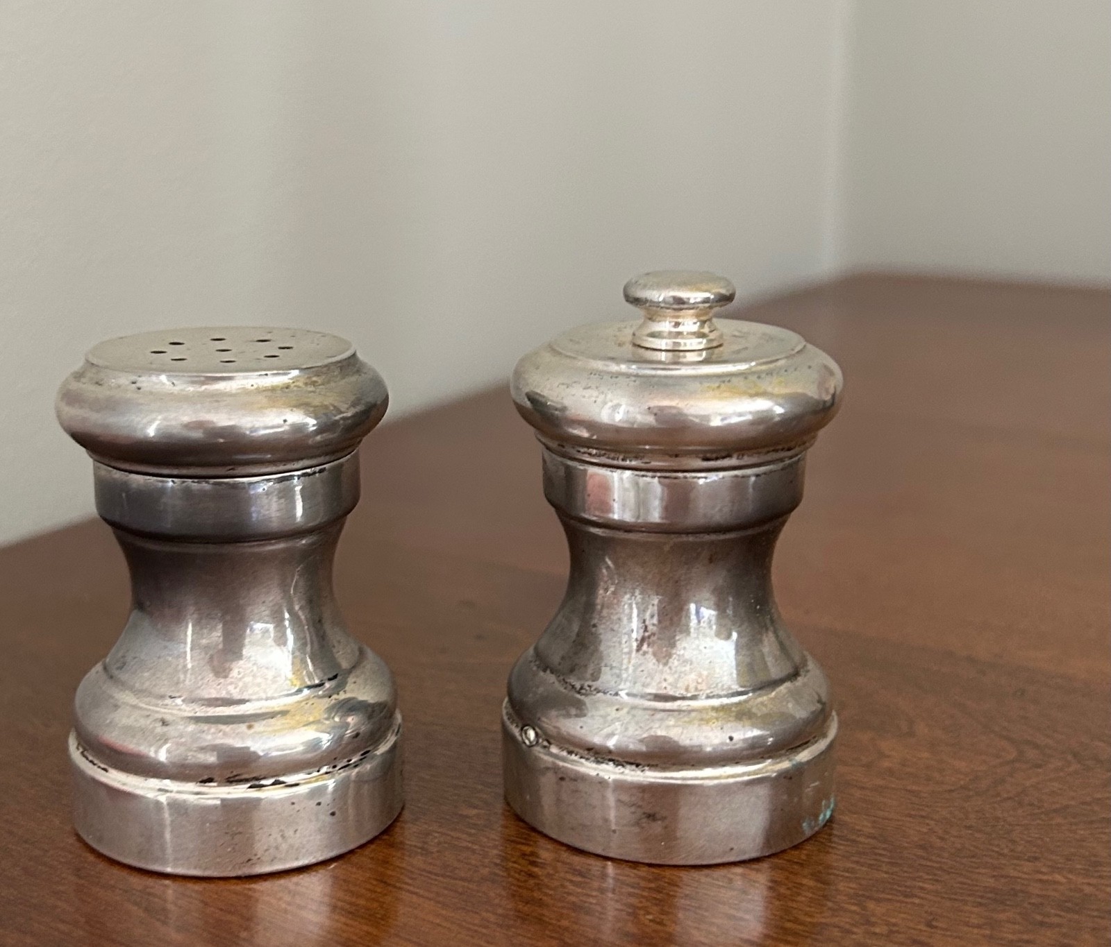 Vtg REVERE SILVERSMITHS STERLING SILVER  SALT & PEPPER SHAKERS J.E. Caldwell Co