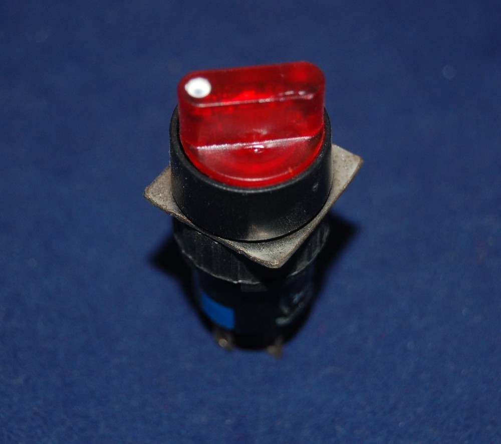 2PCS 16mm Round ILLUMINATED Selector switch 3 Position RED 24V LED MAINTAIN