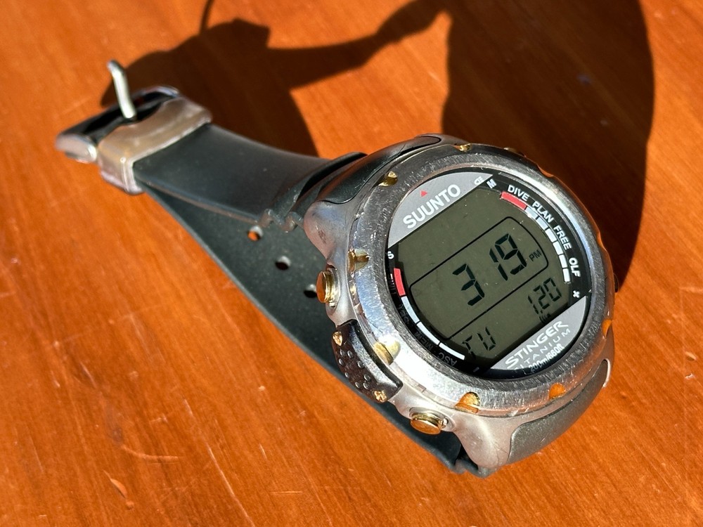 Suunto Stinger Titanium Watch and Scuba Dive Computer. Scuba Diving Computer.