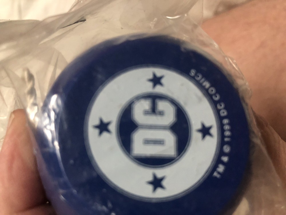 Unopened Promotional DC Comics Yo-Yo With String Blue