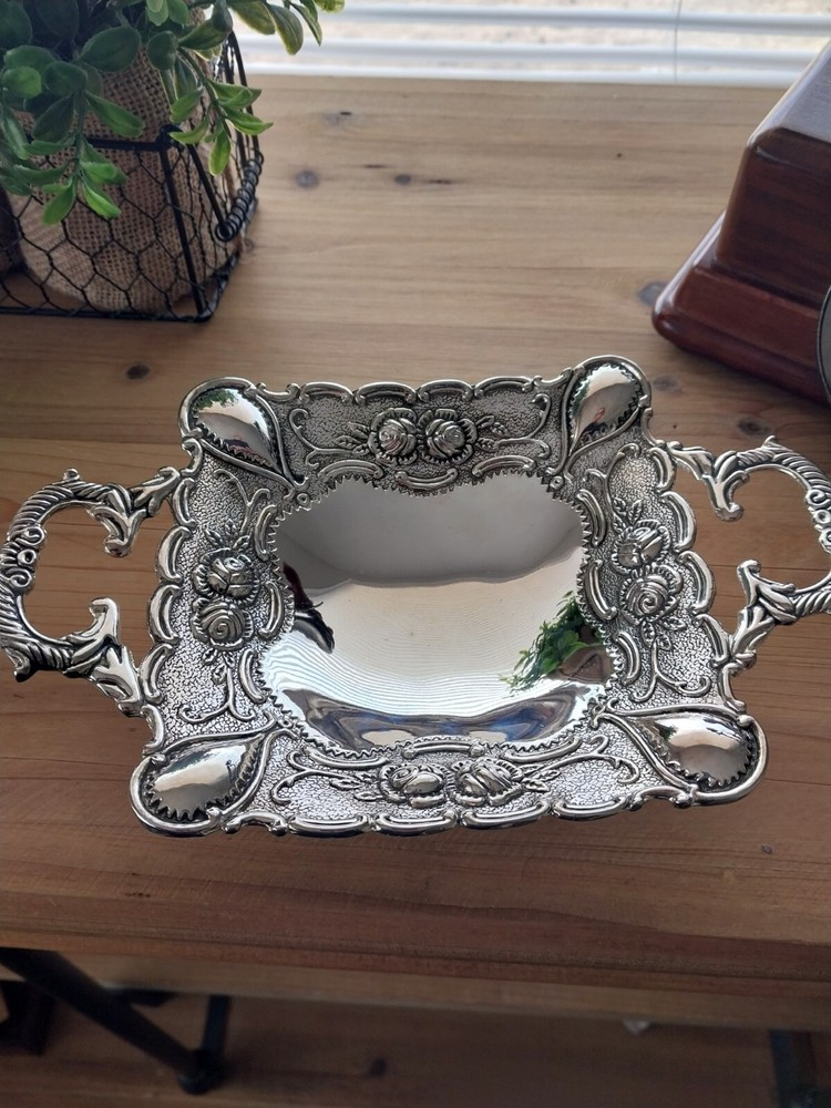 SILVER FOOTED DISH WITH HANDLES STUDIO SILVERSMITHS