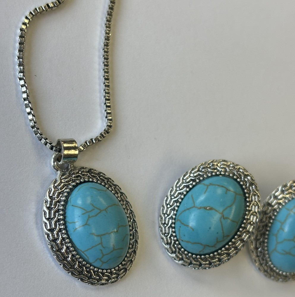 DIY Turquoise Necklace and Earrings Set