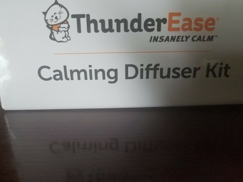 ThunderEase Cat Calming Pheromone Diffuser Kit - Reduce Scratching