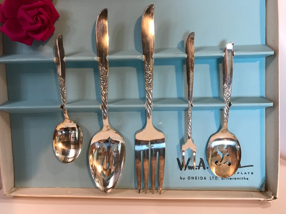 Oneida Wm.A.Rogers Silverplate Hostess Set 5pc...g