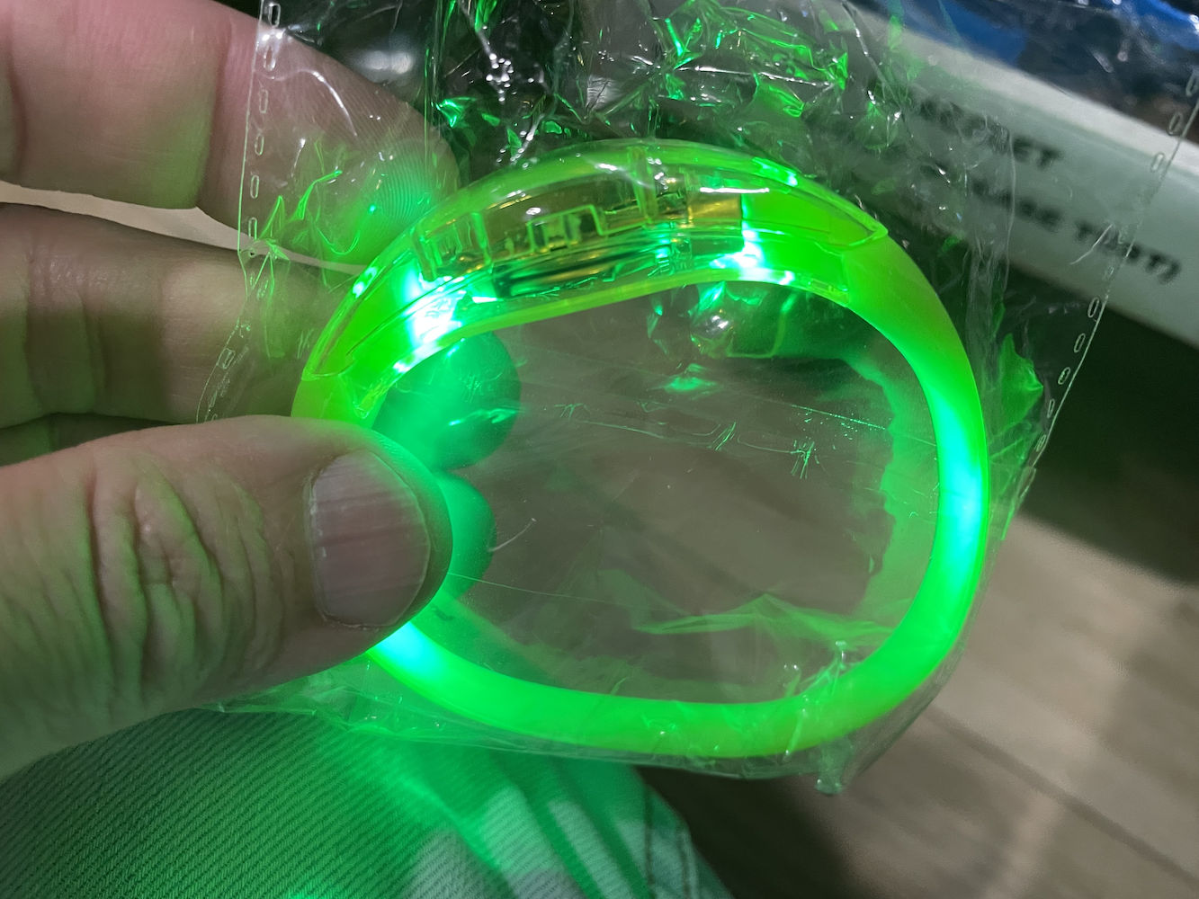 BANGLE BRACELET FLASH GLOW BAND LIGHT-UP EL LED MOTION SOUND ACTIVATED WRISTBAND
