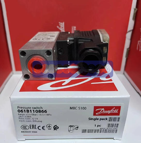 1PCS Danfoss 061B110866 pressure switch new