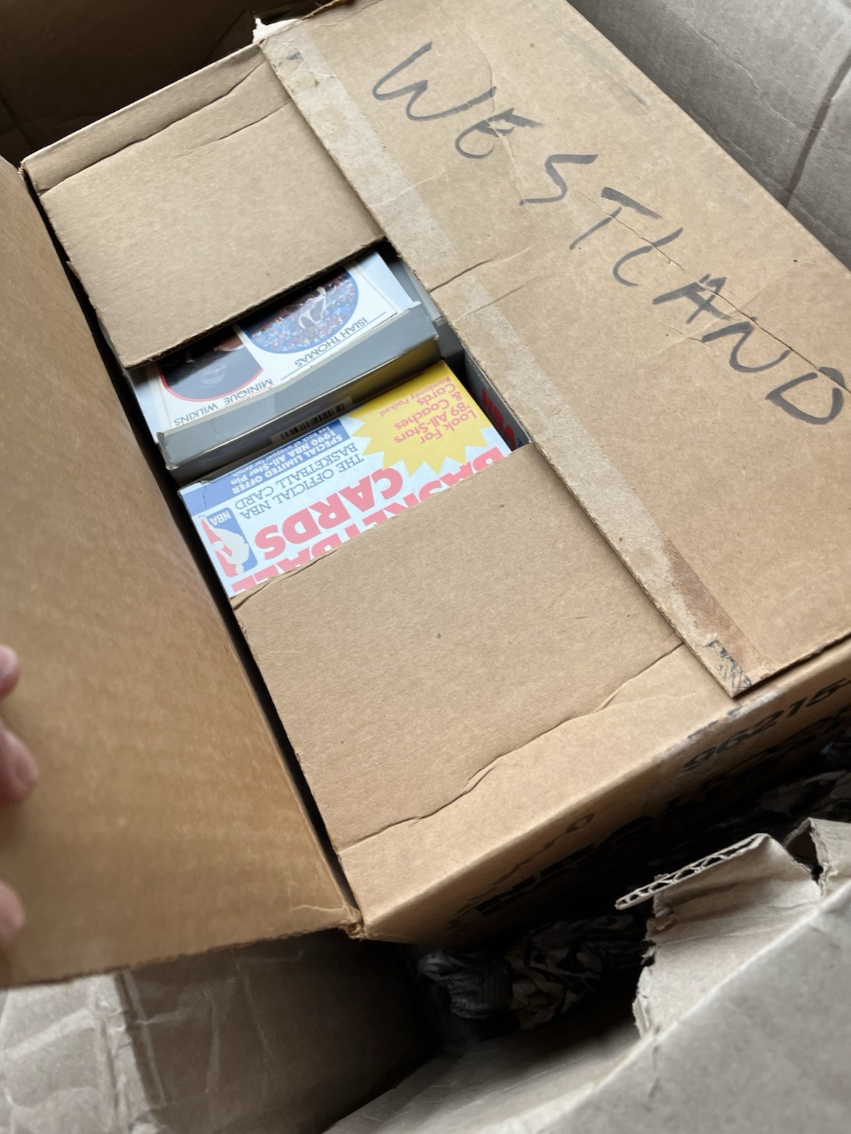 1 Box (2nd layer) FASC 1989 Series 1 NBA HOOPS 36 sealed packs (Jordan cover)