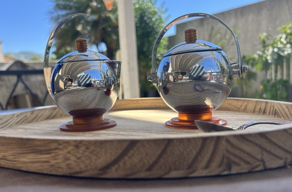 Art Deco Manning Bowman Bakelite Streamline Creamer & Sugar Harmony Chrome HTF