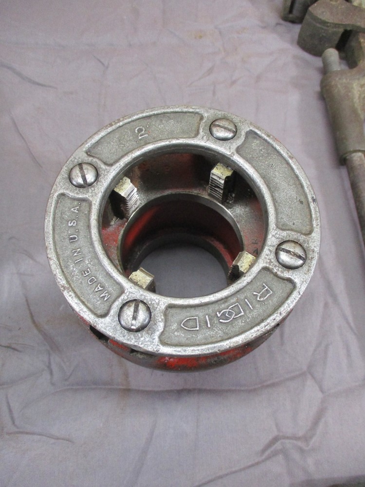 Ridgid 2" to 1/2" 12-R Pipe Threading Tool Threader 5 Die Set Handle & Cutter