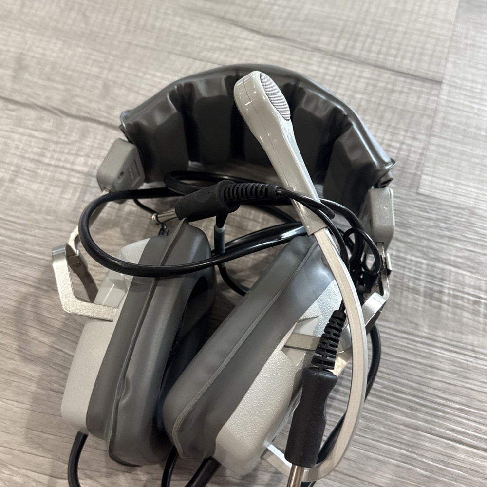 Telex E-951 Pilot Head Set 1988