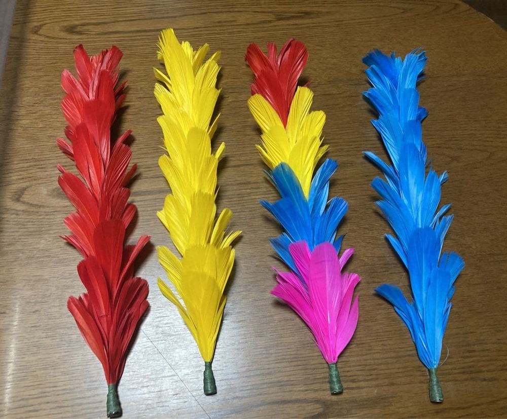 Second hand magic tricksB576 Five-color color duster