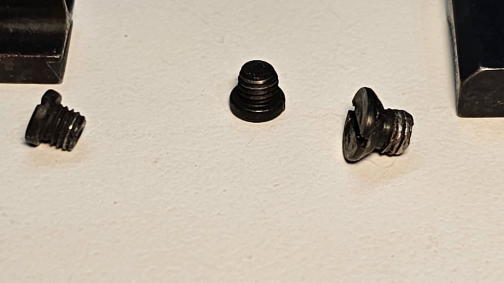 T/C Thompson Center System 1 Inline Muzzleloader Sight Set W/ Screws (A)