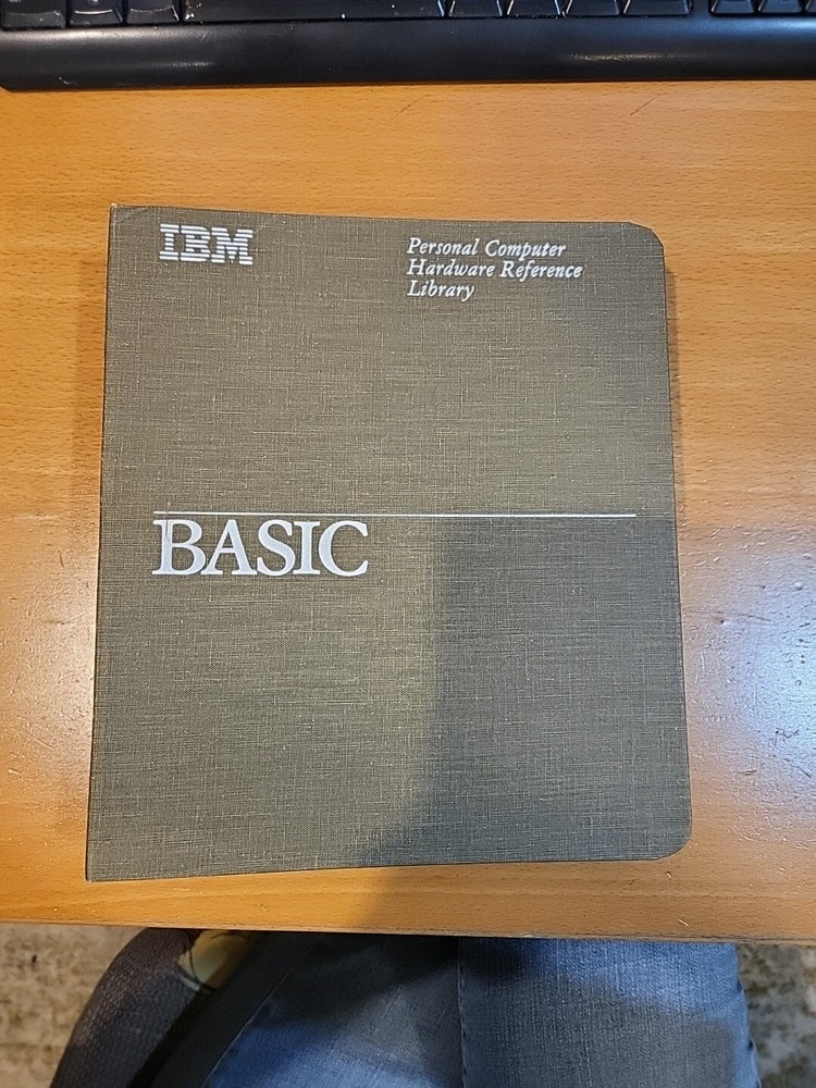 Microsoft IBM Personal Computer HARDWARE REF. LIBRARY BASIC 6322881 and 6361134
