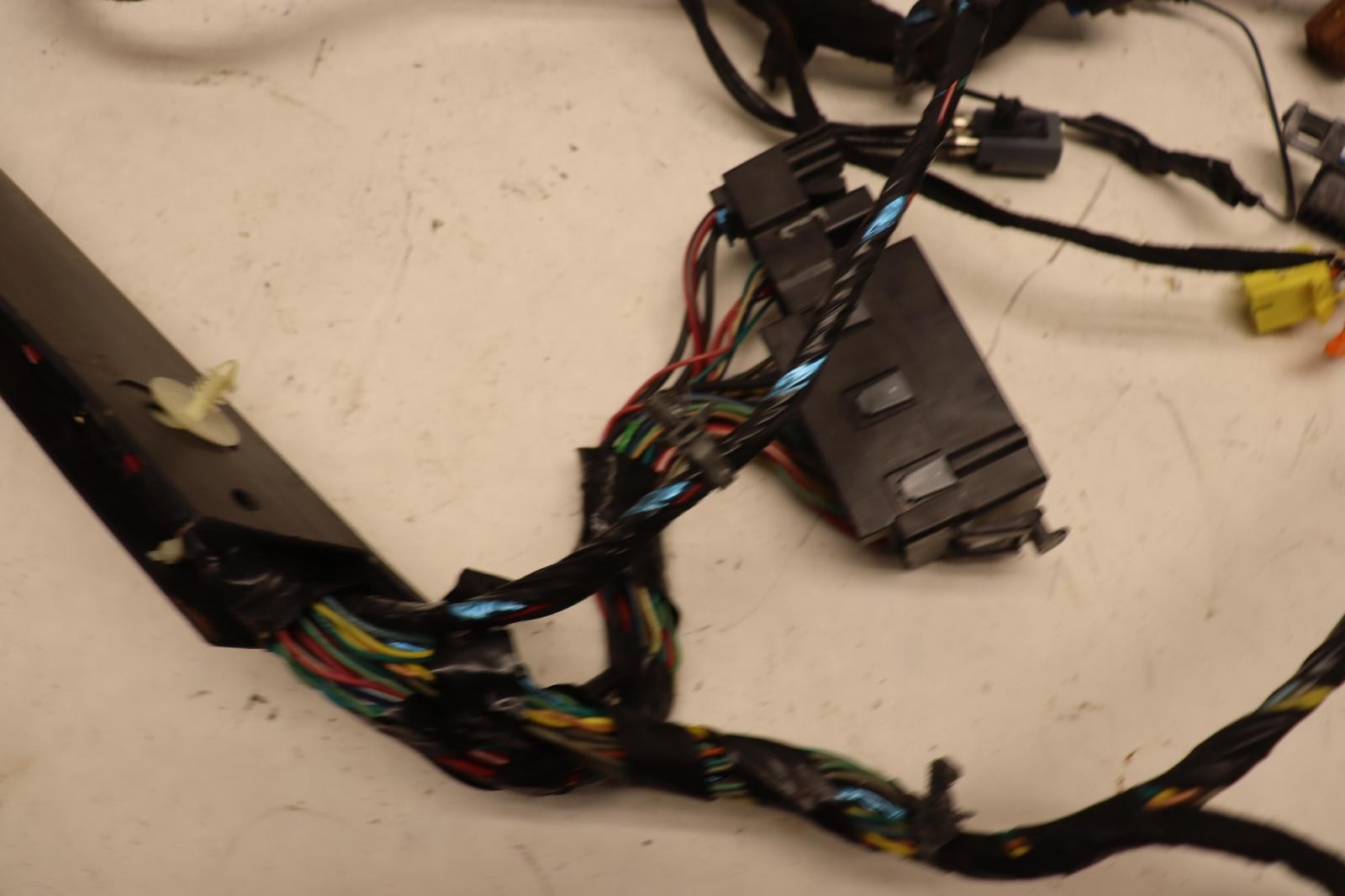 2007 GMC YUKON DENALI 6.2L DASH DASHBOARD WIRE WIRING HARNESS OEM
