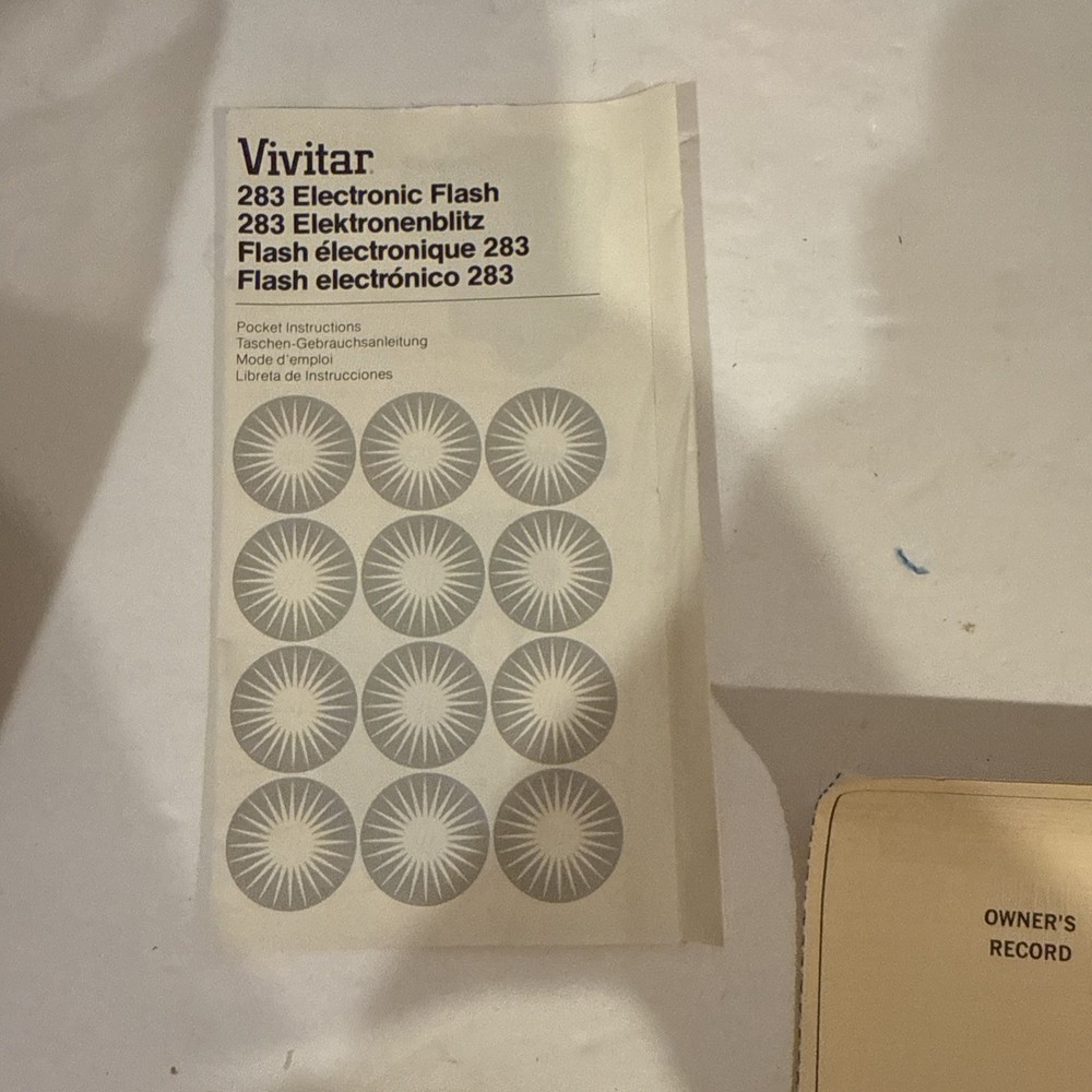 Vivitar Model 283 Electronic Flash - Automatic Thyristor Exposure Control w/ Box