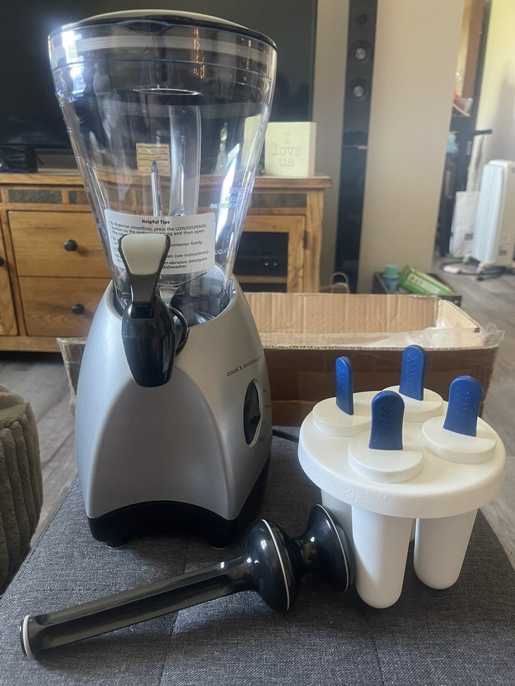 New In Box Cooks Essential Smoothie Maker With Popsicle Maker
