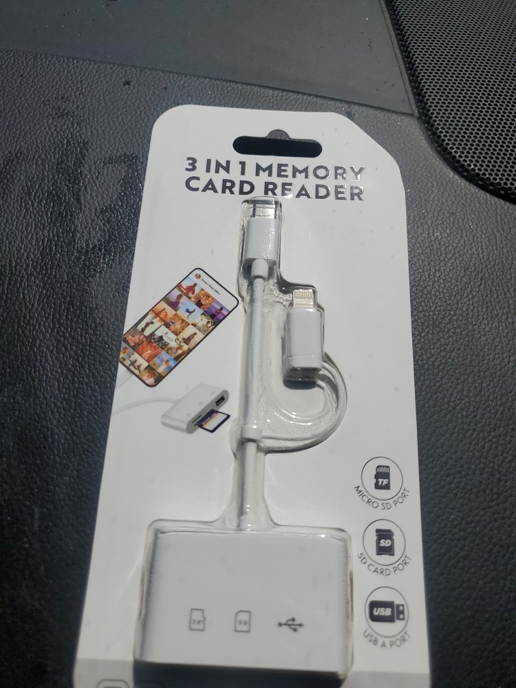 3 In 1 Memory Card Reader New Factory Sealed