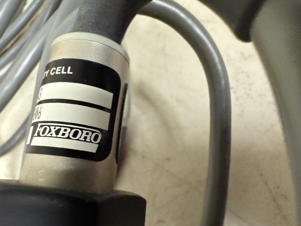 FOXBORO 910 EA3 2B1117 CONDUCTIVITY CELL